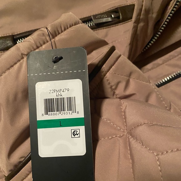 Quilted Guess jacket - Picture 10 of 16